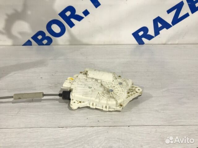 Замок двери задний правый KIA quoris 3.8 ат