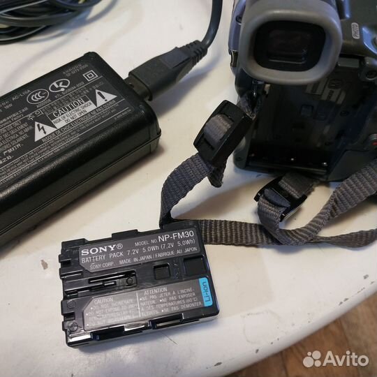 Видео камера Sony DCR-TRV19E