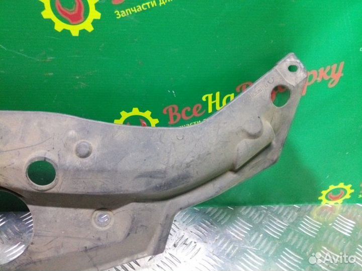 Накладка телевизора Honda Civic 5D 1.8 R18A2