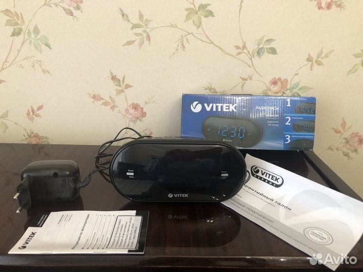 Радиочасы vitek