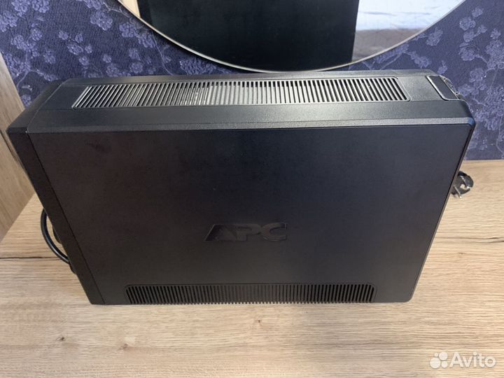 Ибп back upc APC PRO 900 с оригинальной батареей