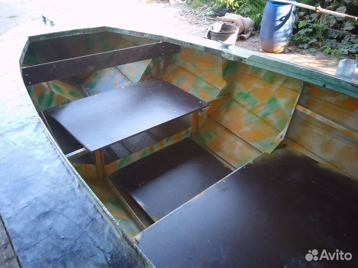 Лодка Днепр