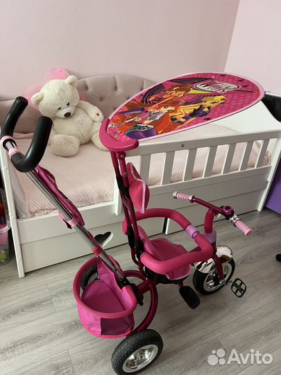 Детский велосипед трехколесный с ручкой