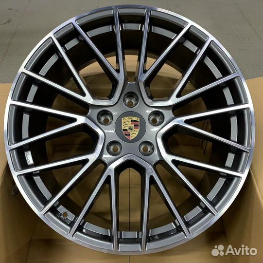 Литые диски на Porsche Cayenne 957/958 R20