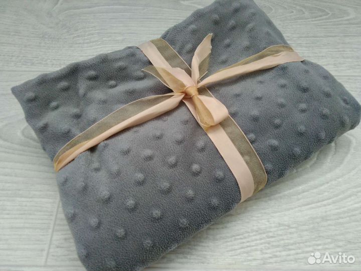 Плюшевое одеяло-плед для малыша