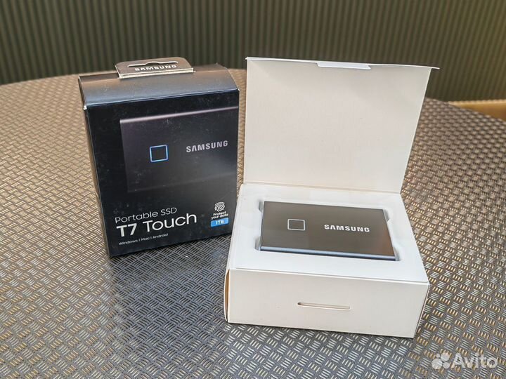 1 тб Внешний SSD Samsung T7 Touch, USB 3.2 Gen