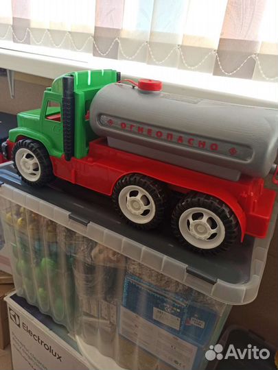 Детские игрушки