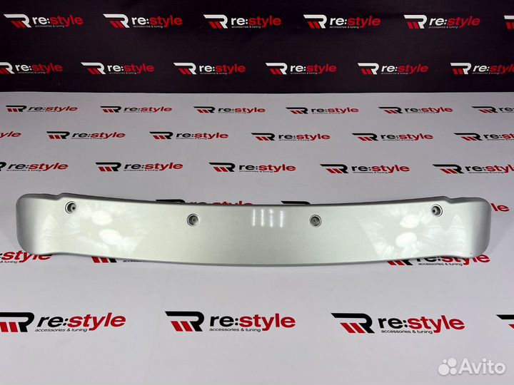 Спойлер Toyota Hiace 200 R1998