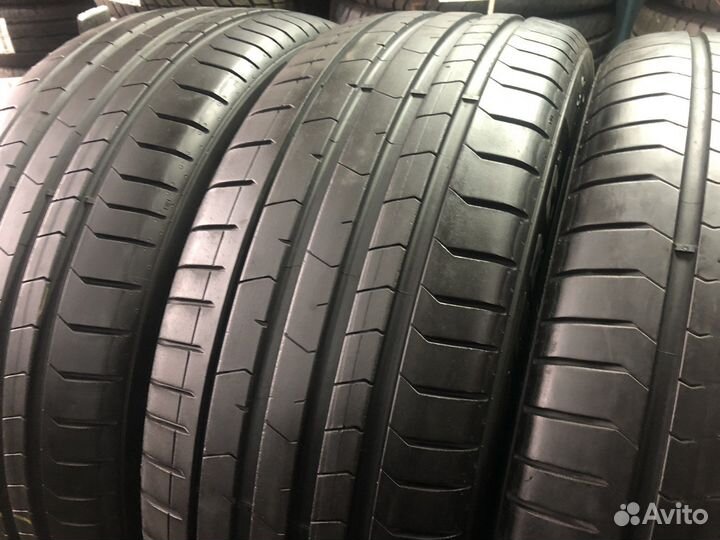 Pirelli P Zero PZ4 275/35 R21 и 245/40 R21