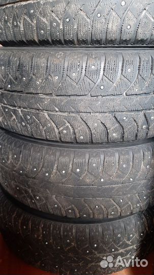 Bridgestone Ice Cruiser 7000 225/65 R17