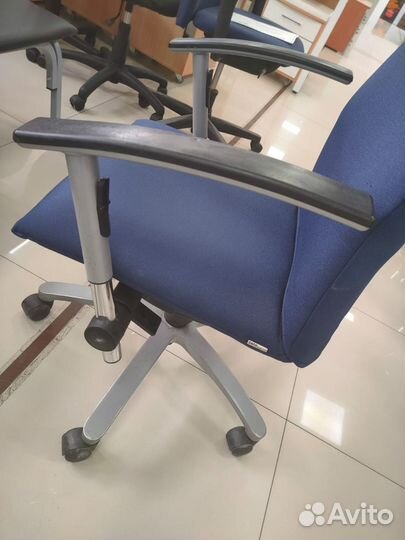 Офисное кресло игровое