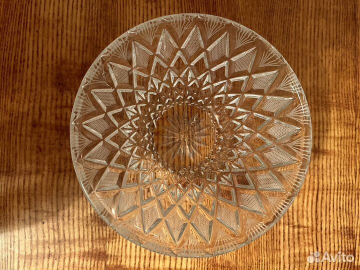 Хрустальная ваза