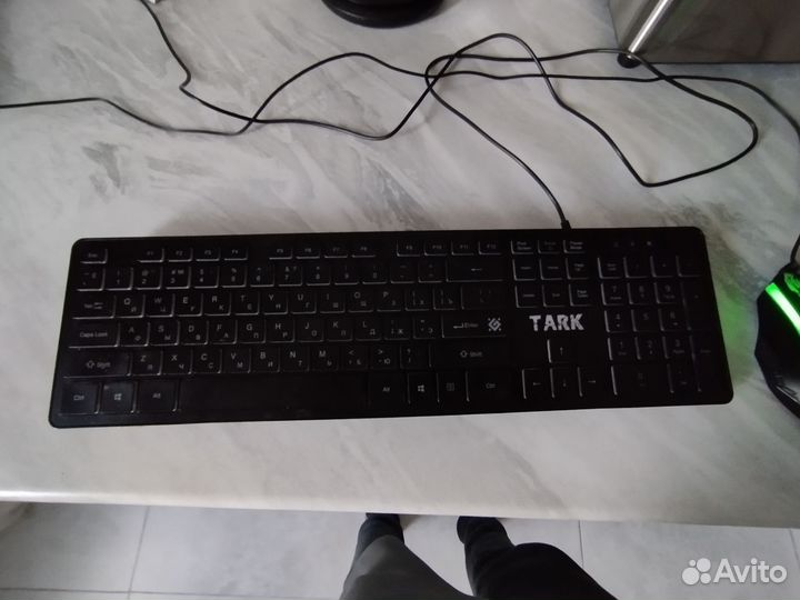 Игровая клавиатура и мышь