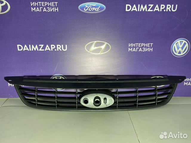 Решётка радиатора Ford Focus 2 верхняя