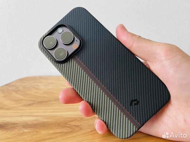 Pitaka iPhone 14 pro