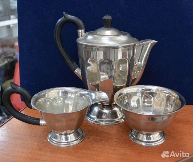 Металлический кофейный сервиз