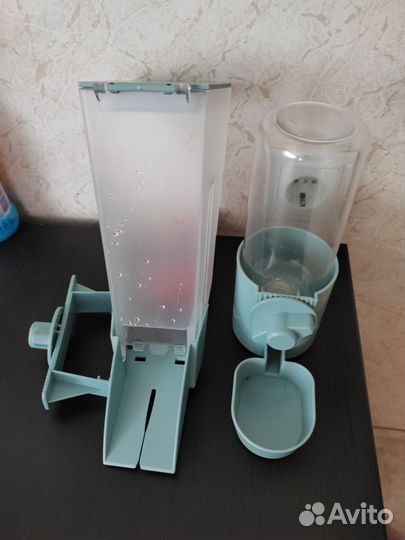 Поильник и кормушка для животных