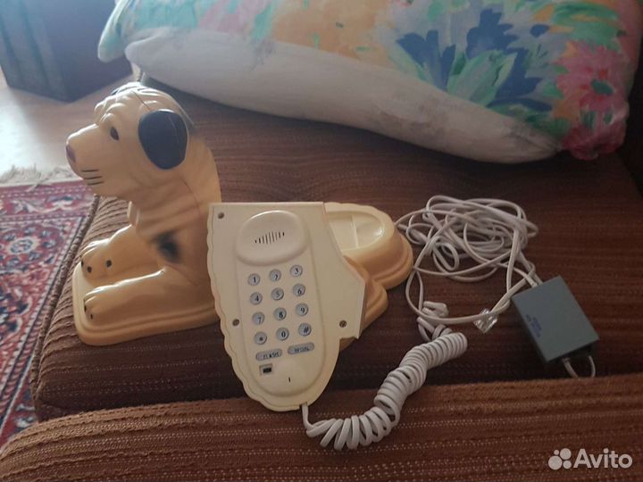 Собака телефон
