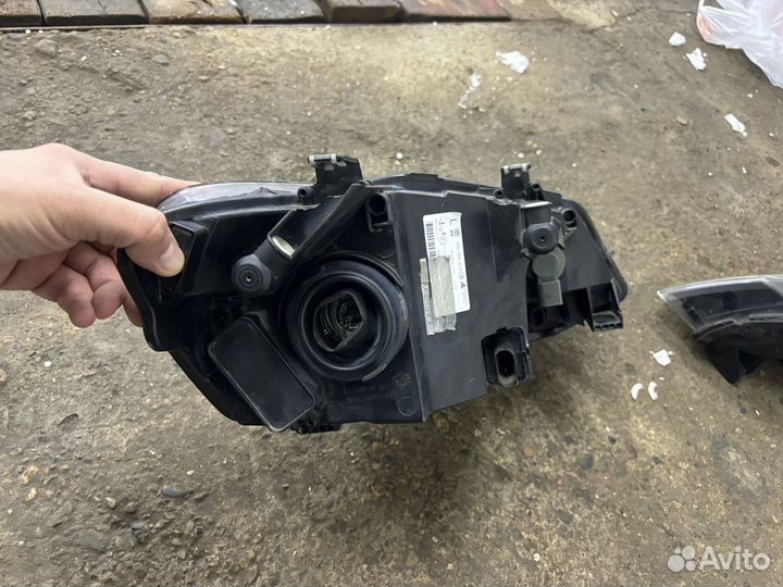 Продам фары от Volkswagen Polo