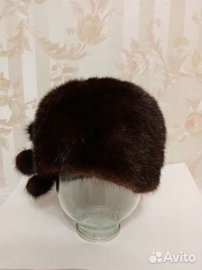 Шапка норковая женская с бамбошками сбоку, 56р-р
