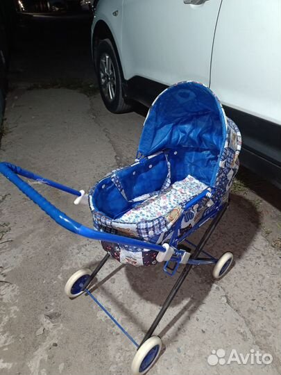 Коляска детская (игрушка)