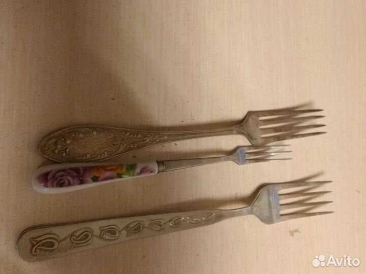 Столовые приборы