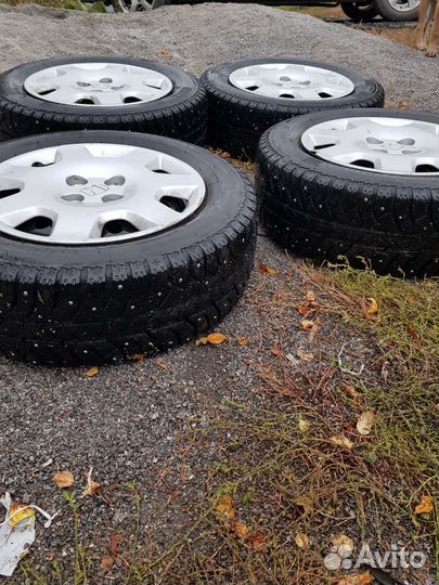 Bridgestone B700 195/65 R15 91T