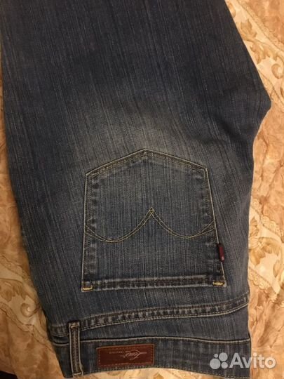 Джинсы женские Levi’s 29/30