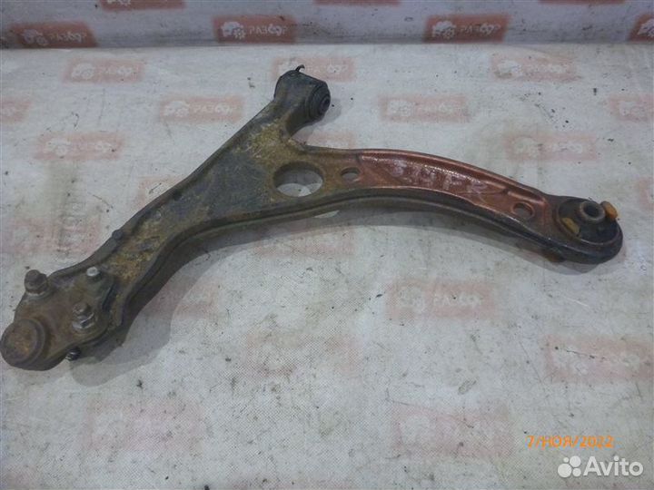 Рычаг подвески передний правый Chery Tiggo T11
