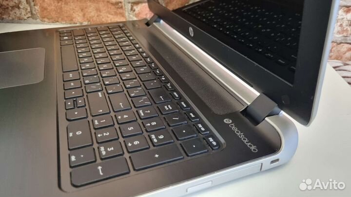 HP Pavilion 15 A8-6410/10gb/R7 M260/SSD256