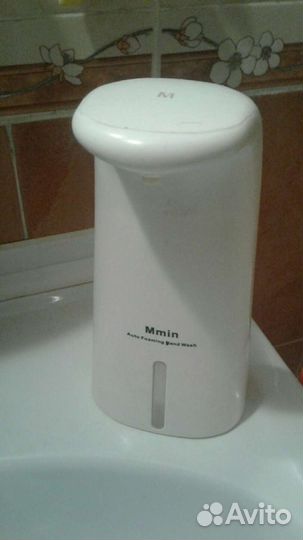 Автоматический дозатор для жидкого мыла