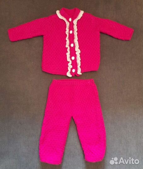 Вязаные комплекты, кофточки, шапочки ручной работы