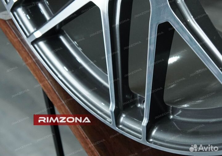 Кованые диски R22 AMG 762 на Mercedes