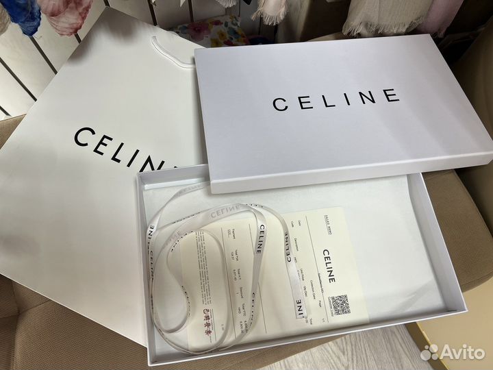 Коробка подарочная