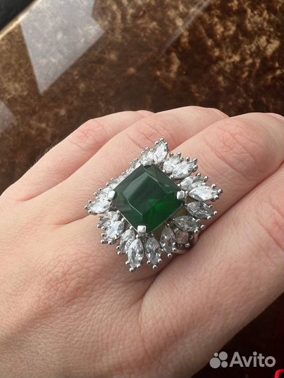 Серебряное кольцо женское 17,5
