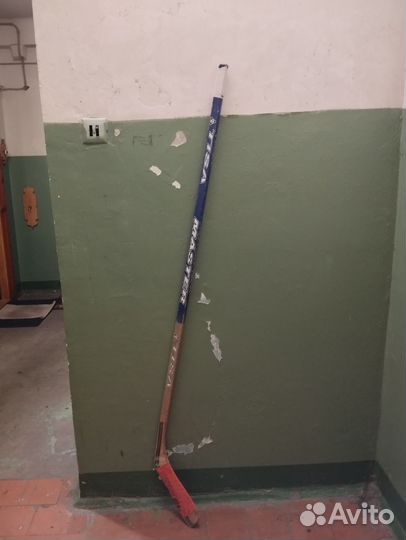 Клюшка хоккейная