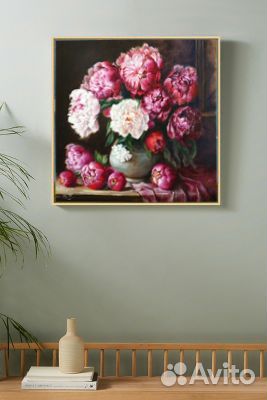 Картина маслом цветы Пионы на темном фоне