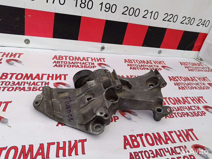 Кронштейн крепление навесного Рено Флюенс