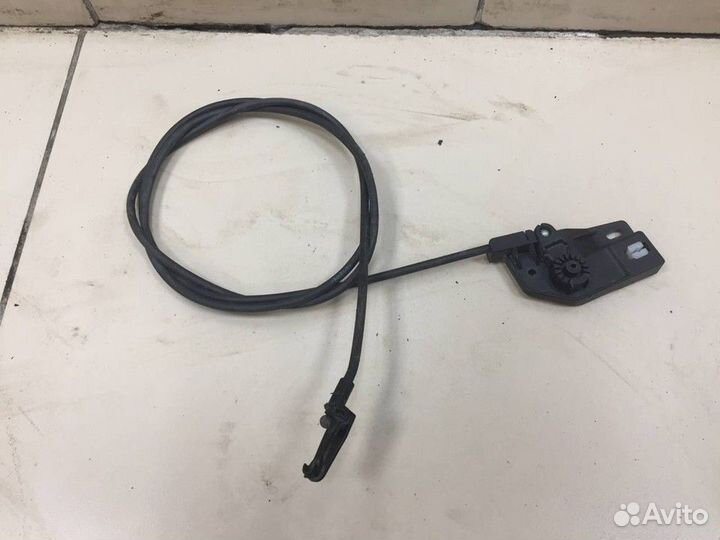 Трос открывания капота Skoda Fabia