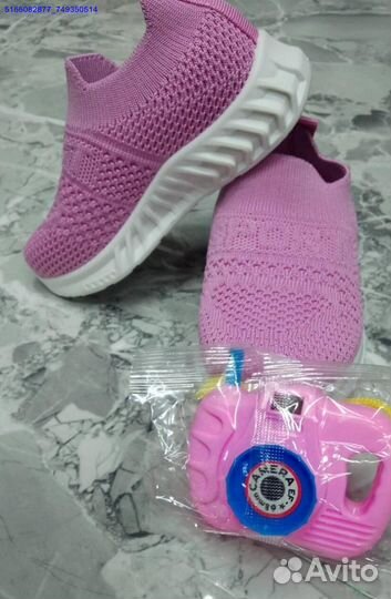 Игрушка фотоаппарат с кроссовками