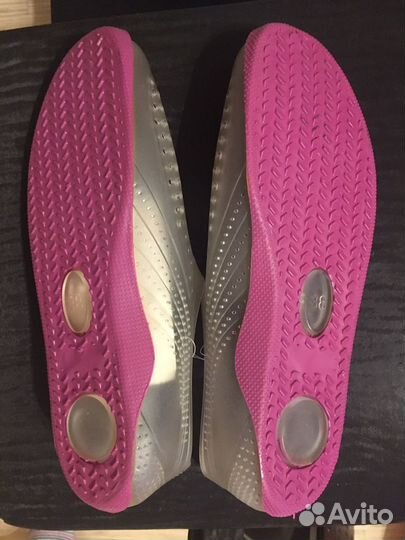 Аквашузы женские и др