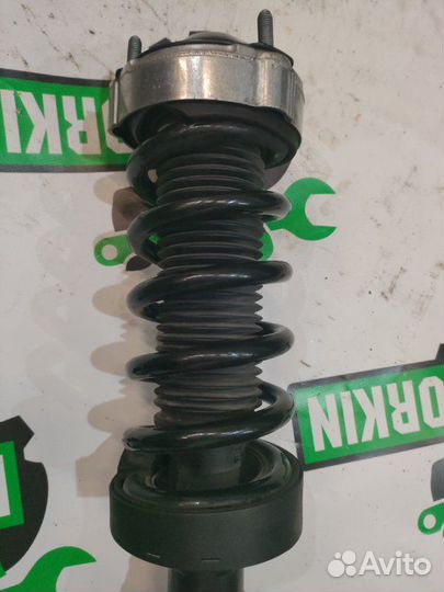 Стойка подвески в сборе передняя правая Porsche