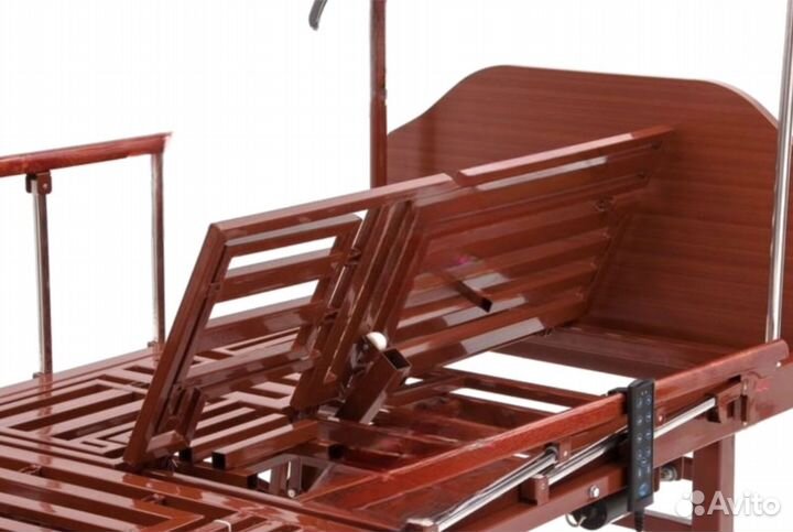 Медицинская кровать для инвалидов