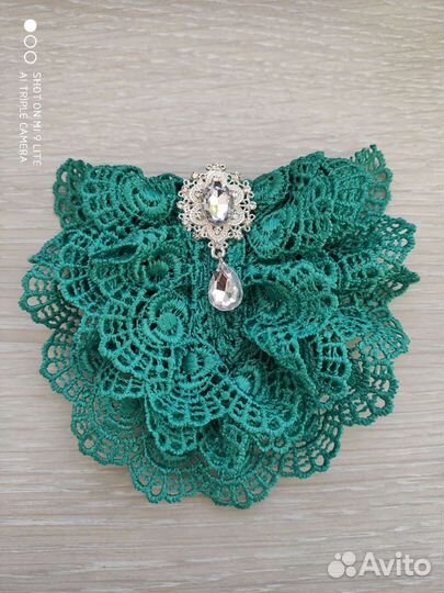 Жабо, зелёный, белый