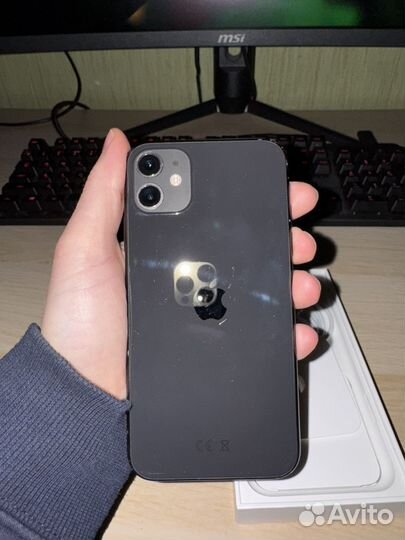 iPhone 11, 64 ГБ