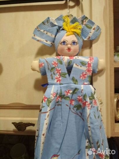 Новые кухонные полотенца на плечиках