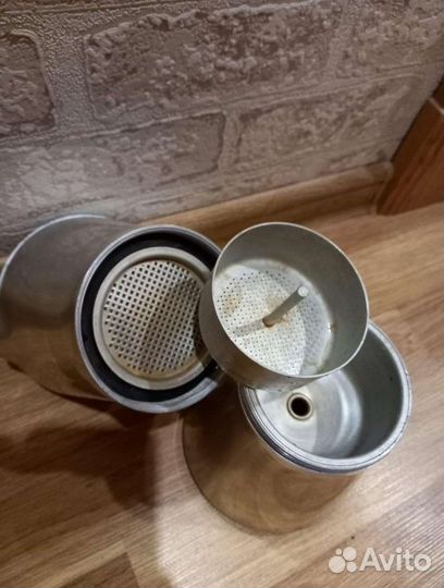 Гейзерная кофеварка