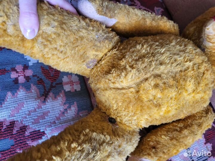 Медведь плюшевый старый