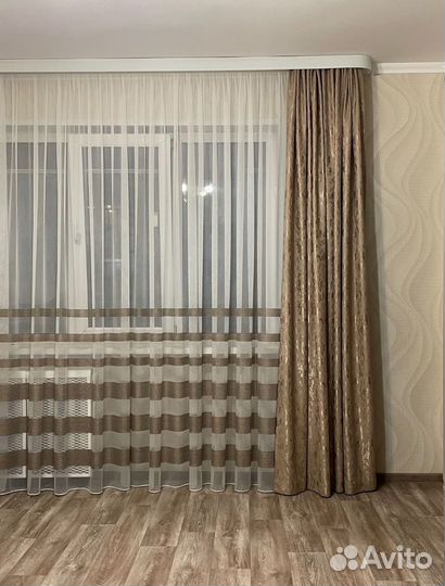 Готовая вуаль белая в полоску (6 м на 246,5 см)