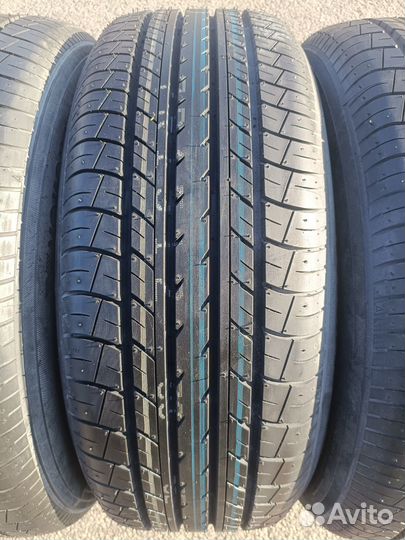 Yokohama dB Decibel E70 215/55 R17